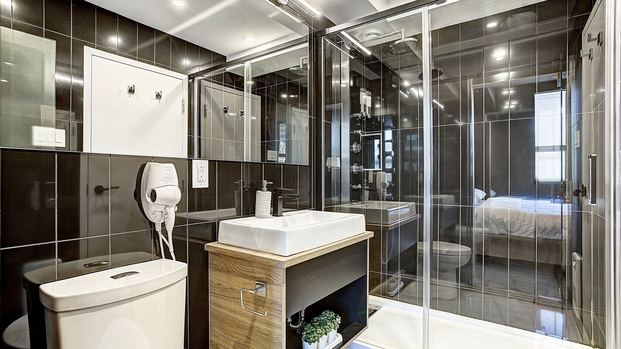 Photo of Bathroom in Shaughnessy Village