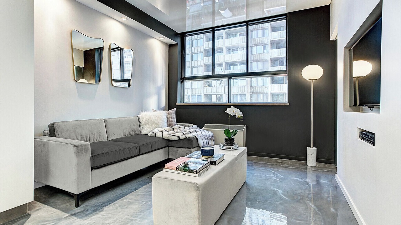 Photo of Livingroom in Shaughnessy Village