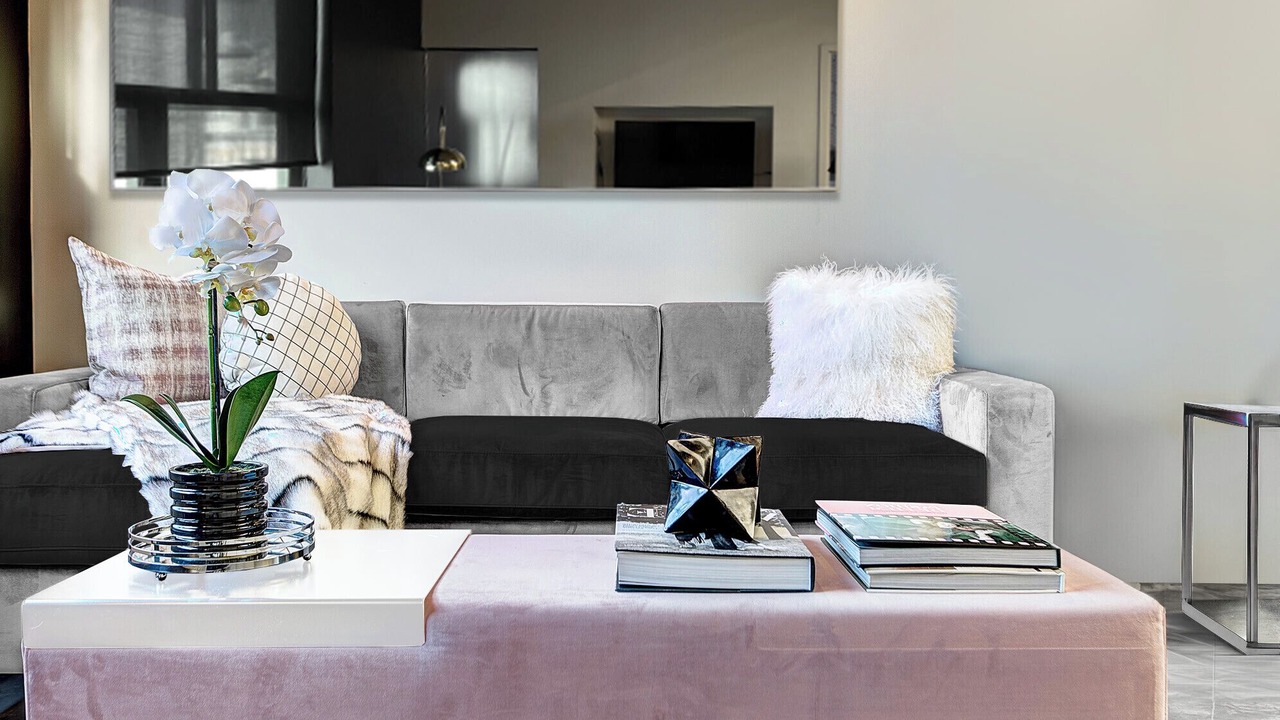 Photo of Livingroom in Shaughnessy Village