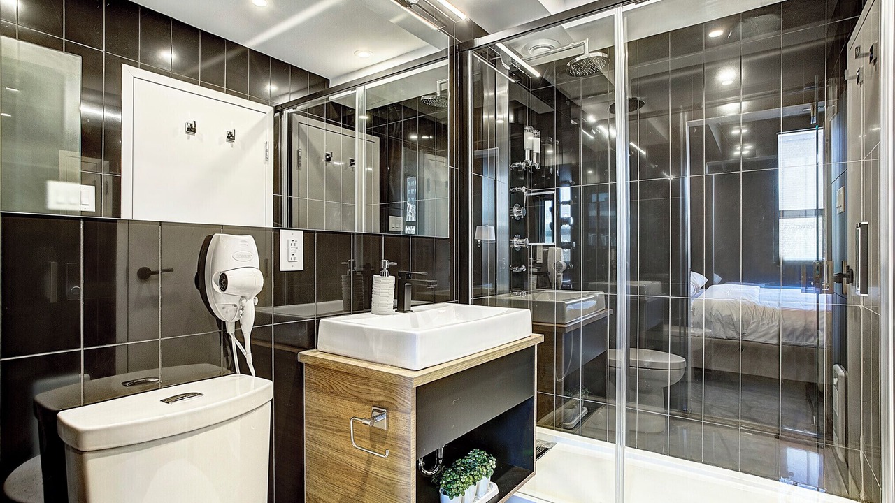 Photo of Bathroom in Shaughnessy Village