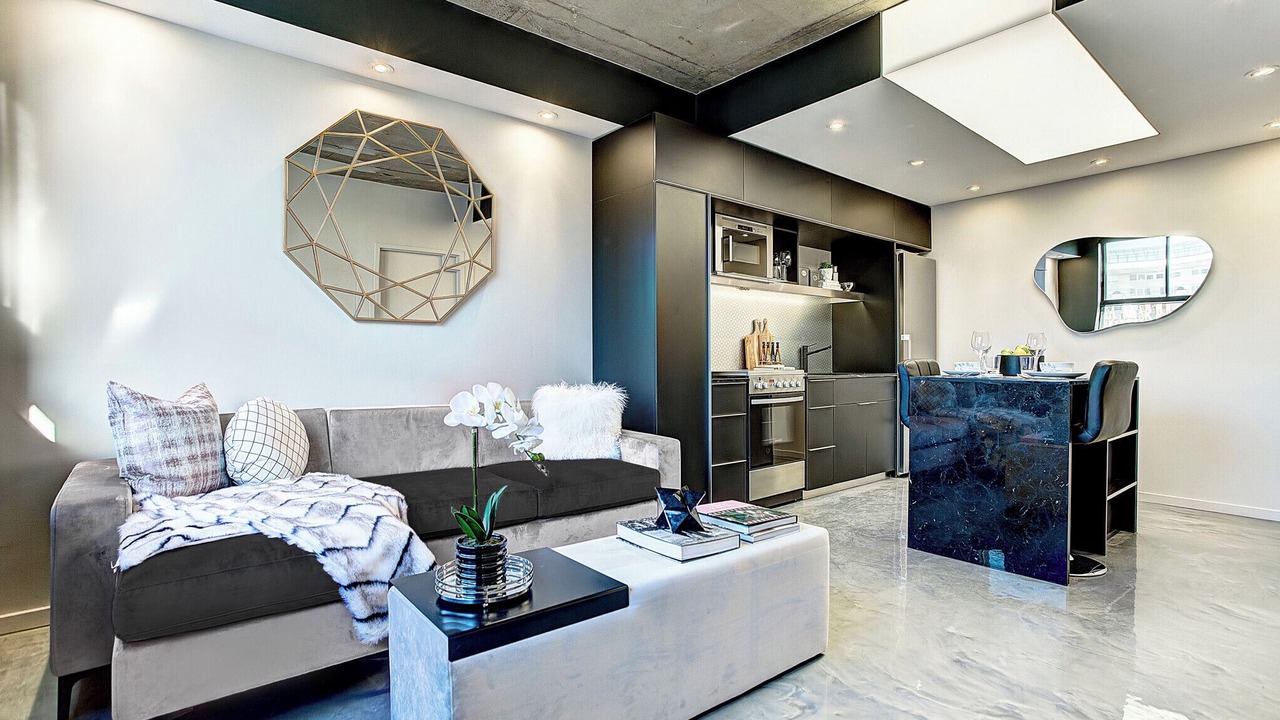 Photo of Livingroom in Shaughnessy Village