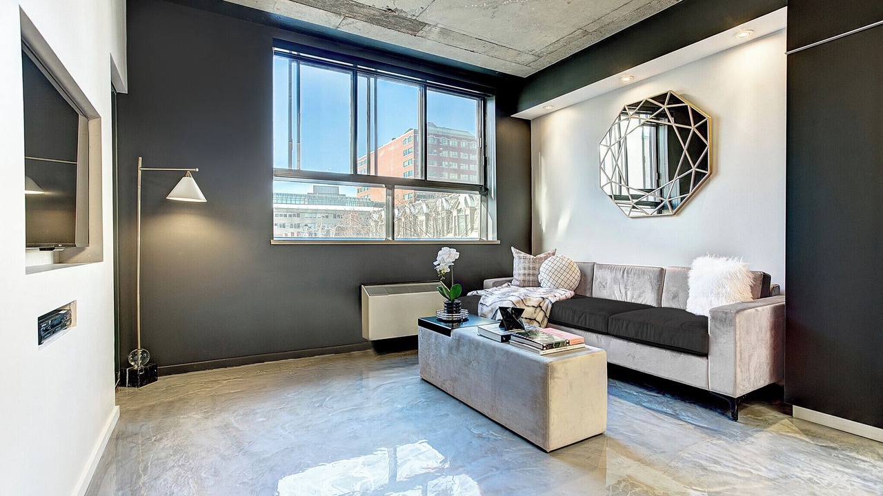 Photo of Livingroom in Shaughnessy Village