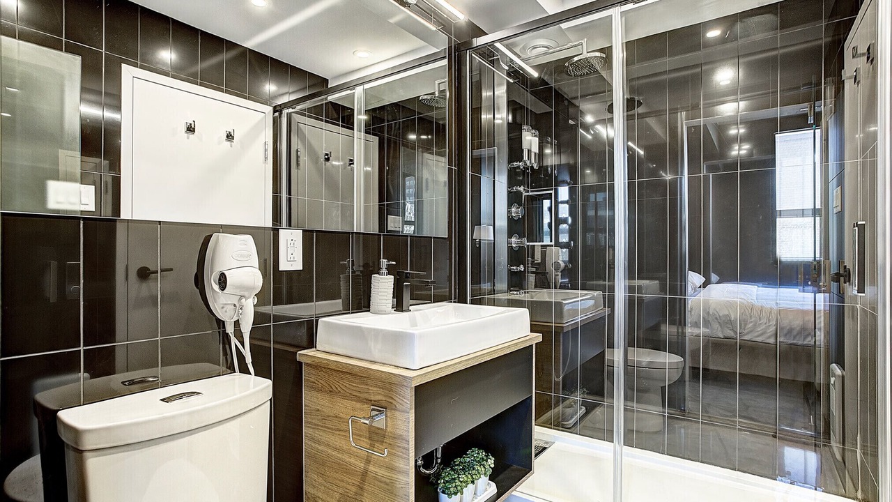 Photo of Bathroom in Shaughnessy Village