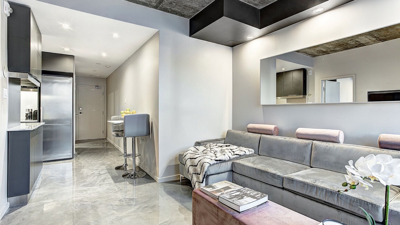 Photo of Livingroom in Shaughnessy Village