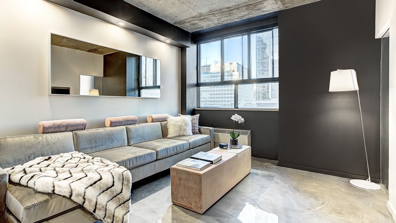 Photo of Livingroom in Shaughnessy Village