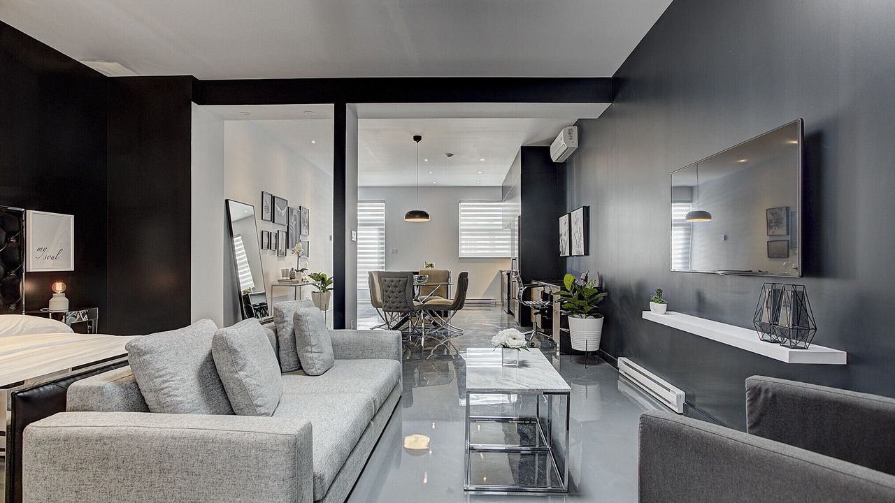 Photo of Livingroom in Pointe-Saint-Charles