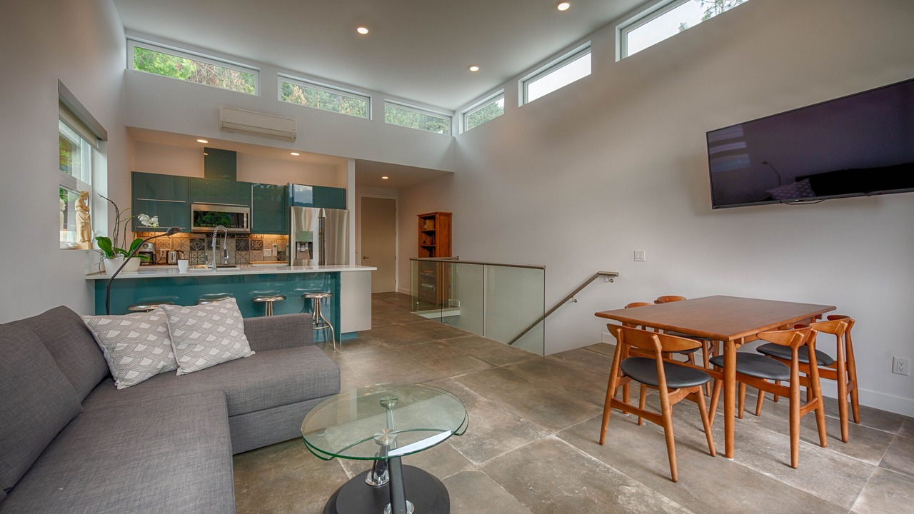 Photo of Livingroom in Central Okanagan