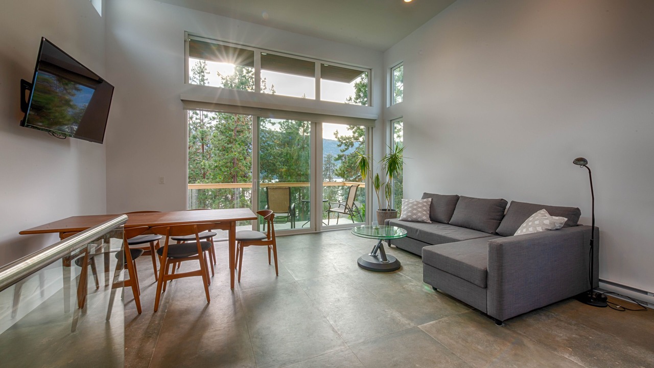 Photo of Livingroom in Central Okanagan