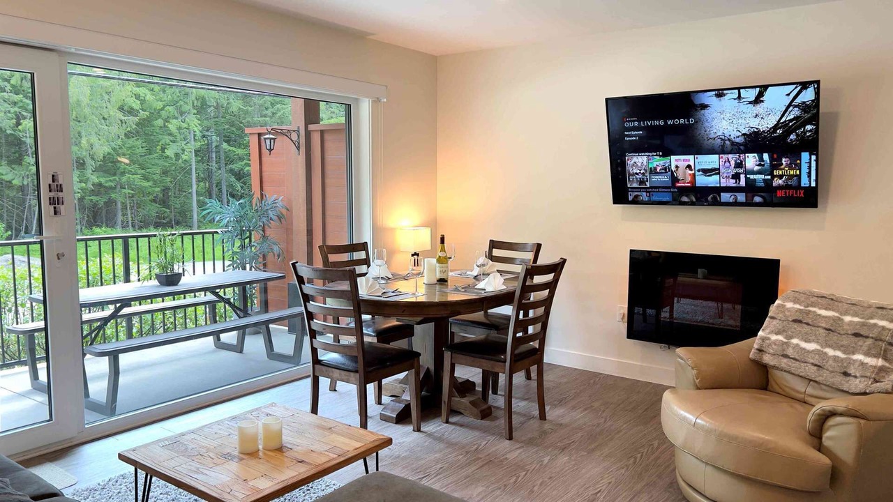 Photo of Livingroom in Revelstoke