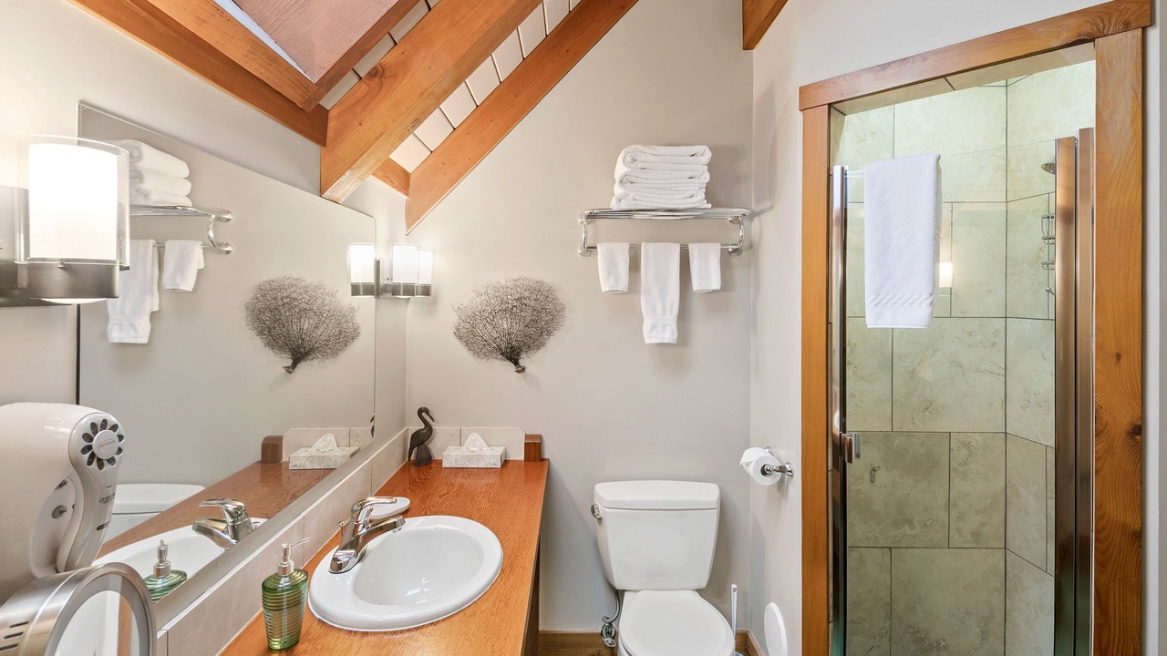 Photo of Bathroom in Ucluelet