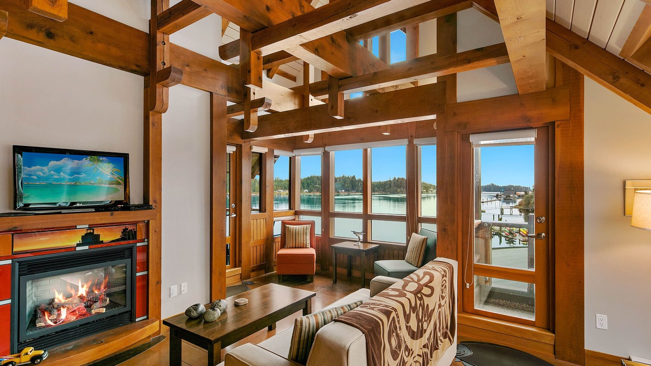 Photo of Livingroom in Ucluelet