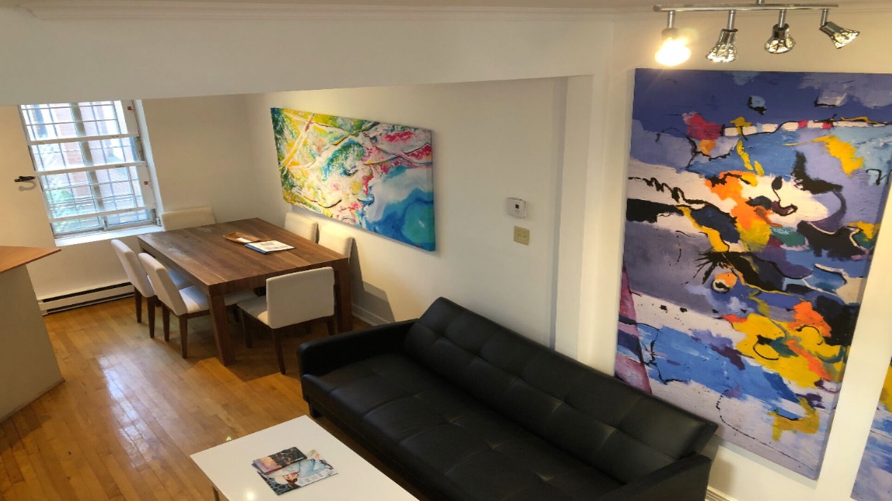 Photo of Livingroom in Shaughnessy Village