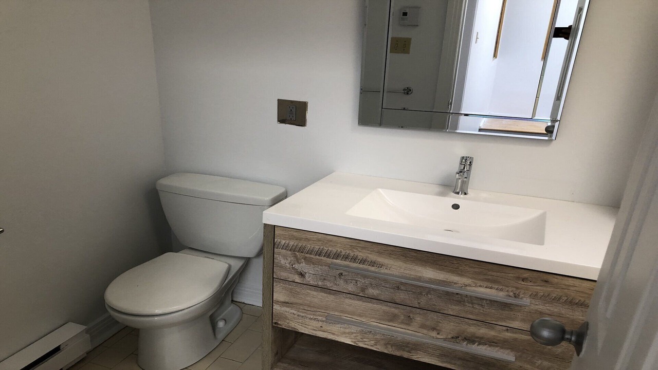 Photo of Bathroom in Shaughnessy Village