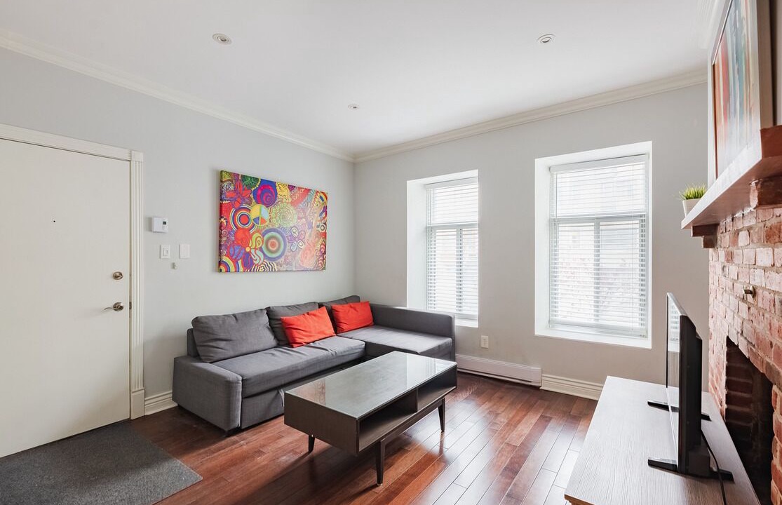 Photo of Livingroom in Shaughnessy Village