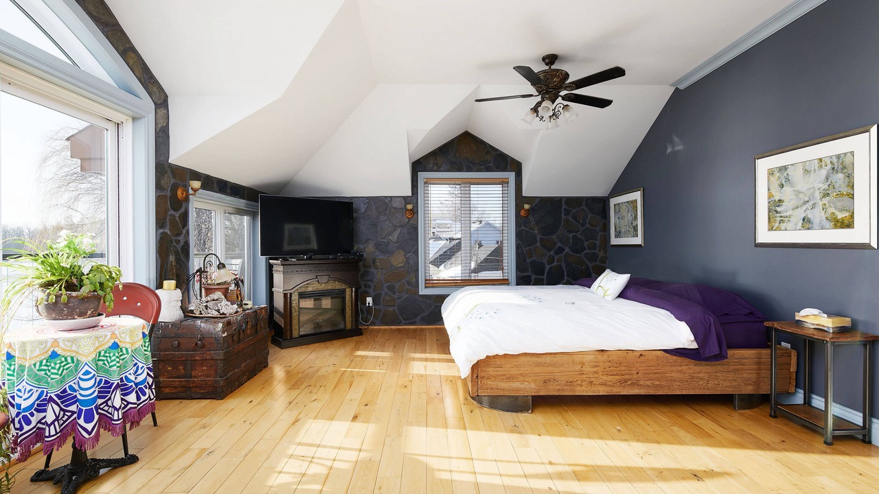 Photo of Bedroom in Pincourt
