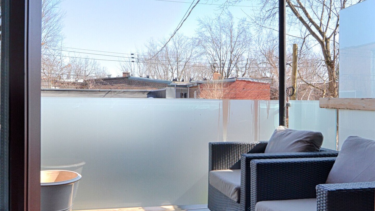 Photo of Patio Balcony in Downtown Montreal