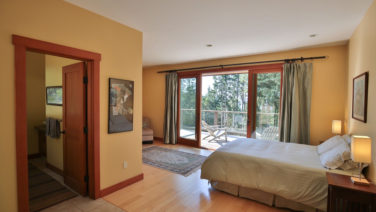 Photo of Bedroom in Salt Spring Island
