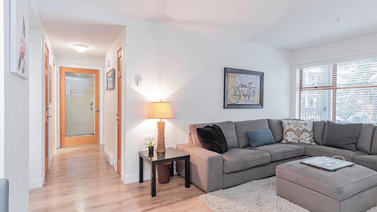 Photo of Livingroom in Whistler Village