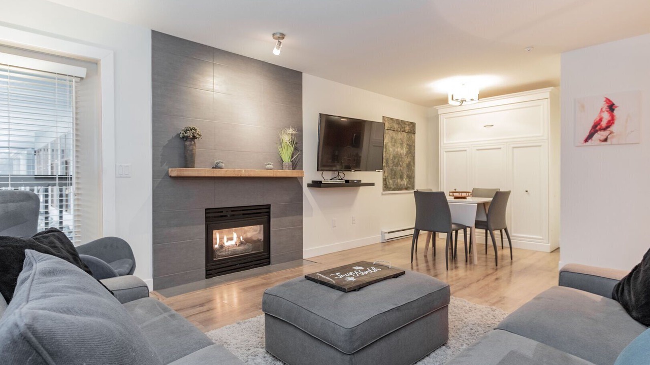 Photo of Livingroom in Whistler Village