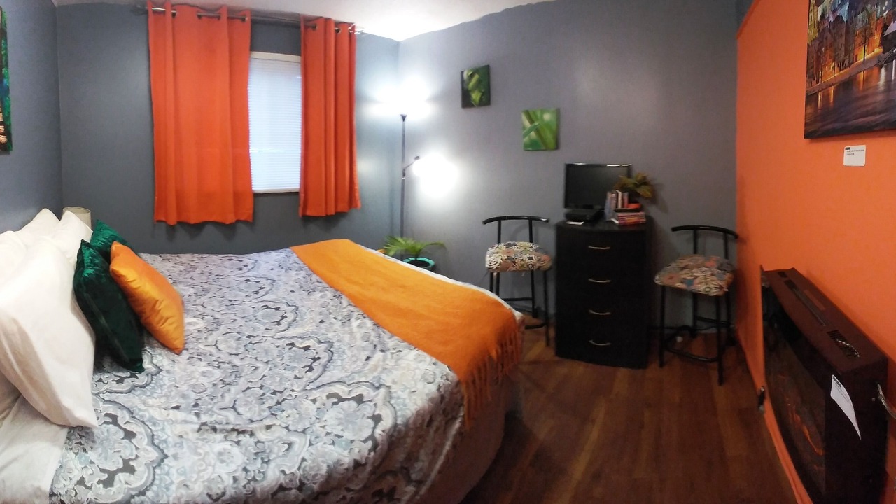 Photo of Livingroom in Niagara Falls