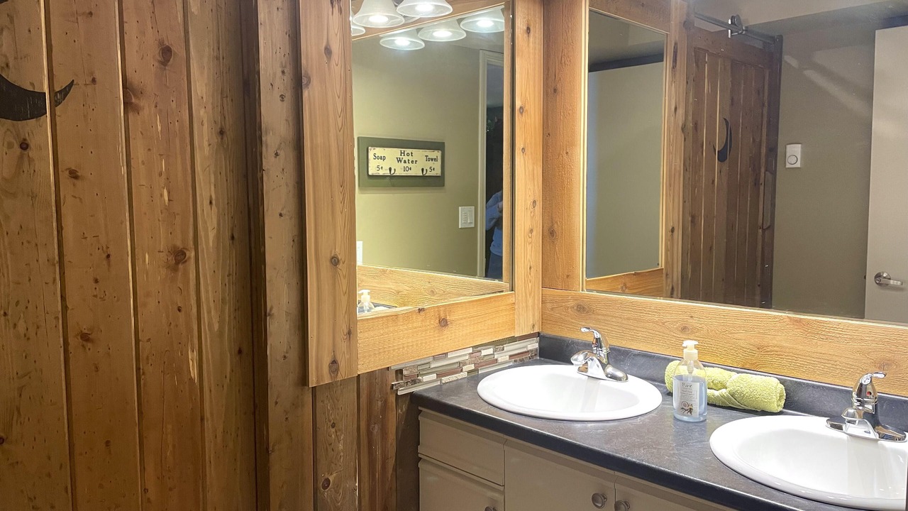 Photo of Bathroom in Central Okanagan