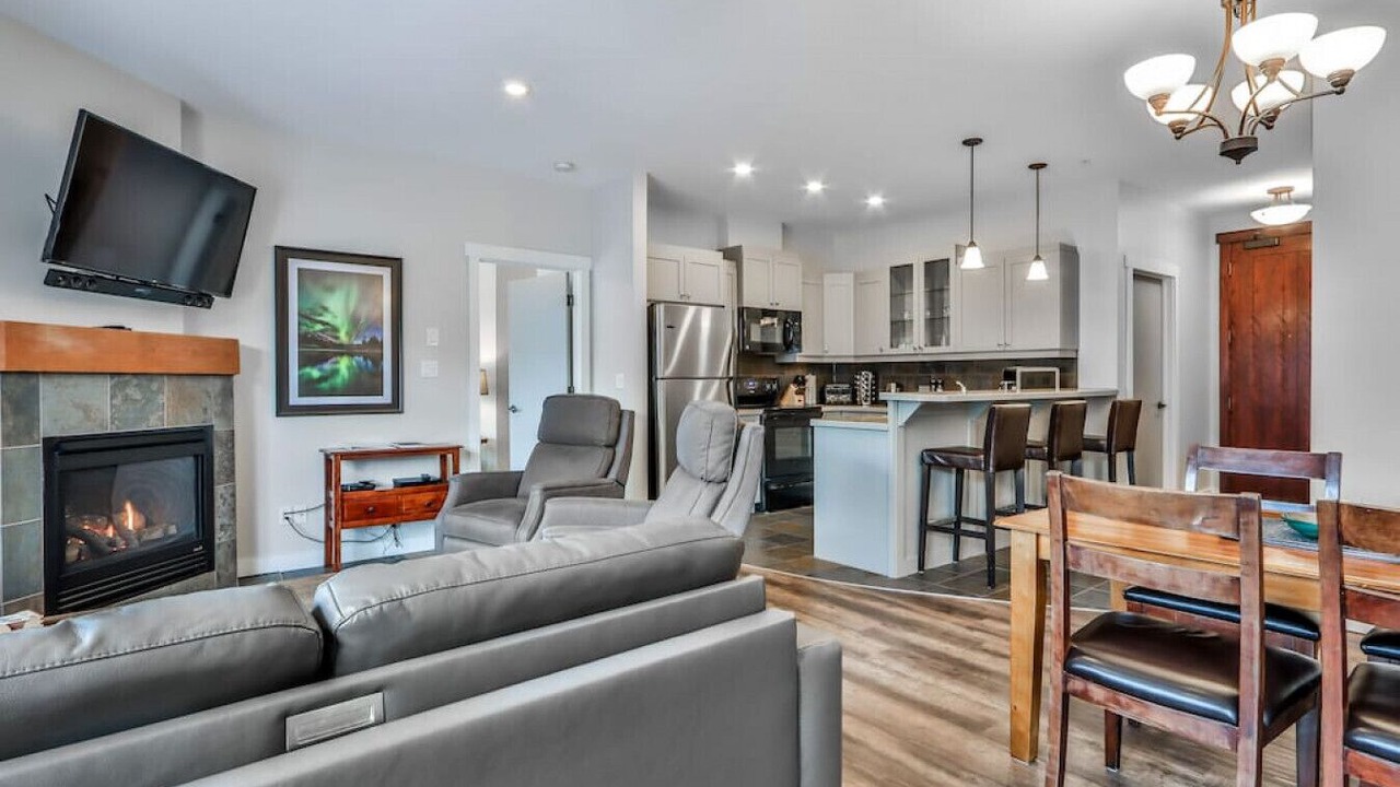 Photo of Livingroom in Canmore