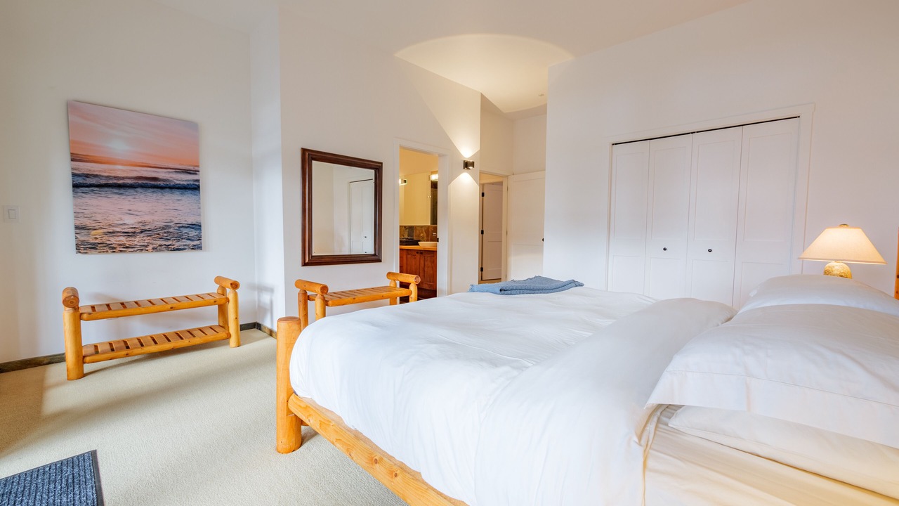 Photo of Bedroom in Ucluelet