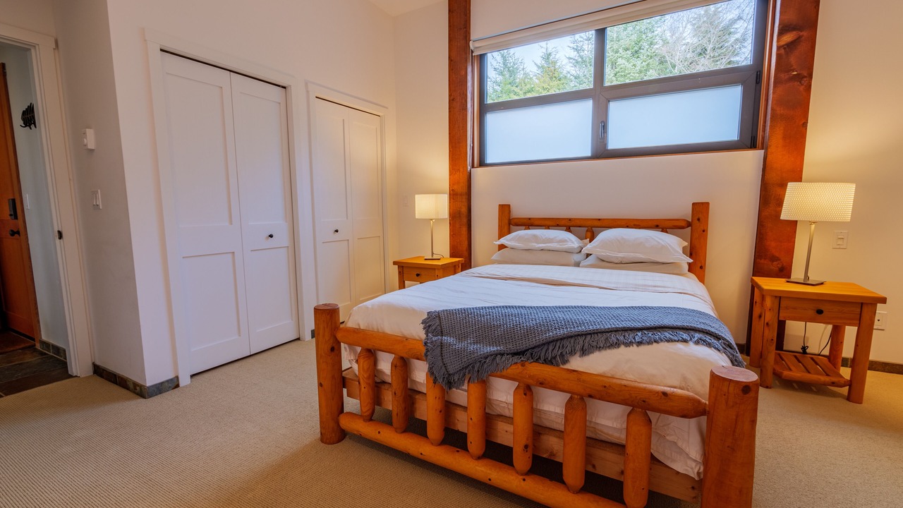 Photo of Bedroom in Ucluelet