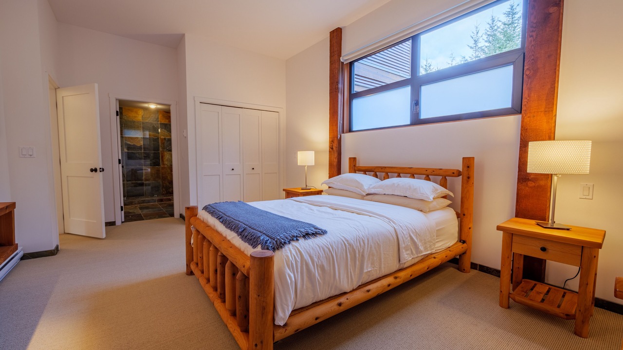 Photo of Bedroom in Ucluelet
