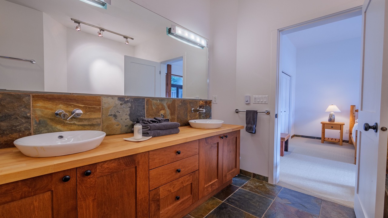 Photo of Bathroom in Ucluelet