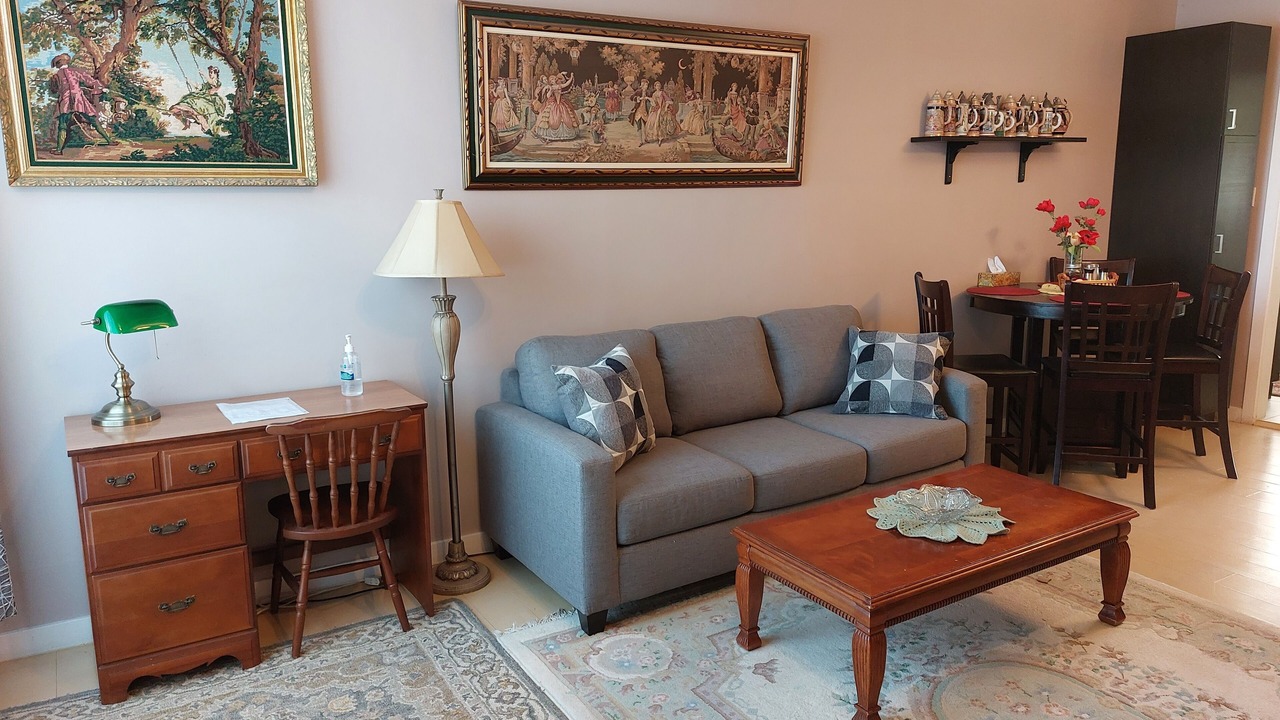 Photo of Livingroom in Longueuil