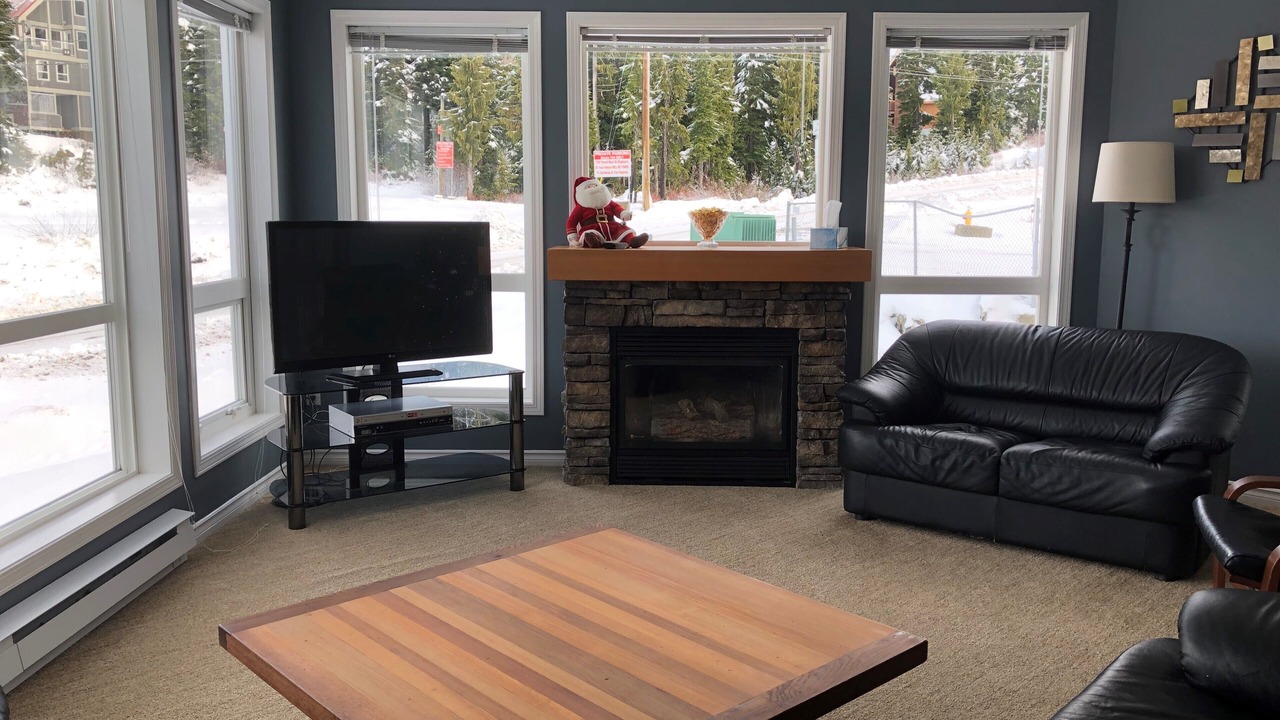 Photo of Bedroom in Courtenay