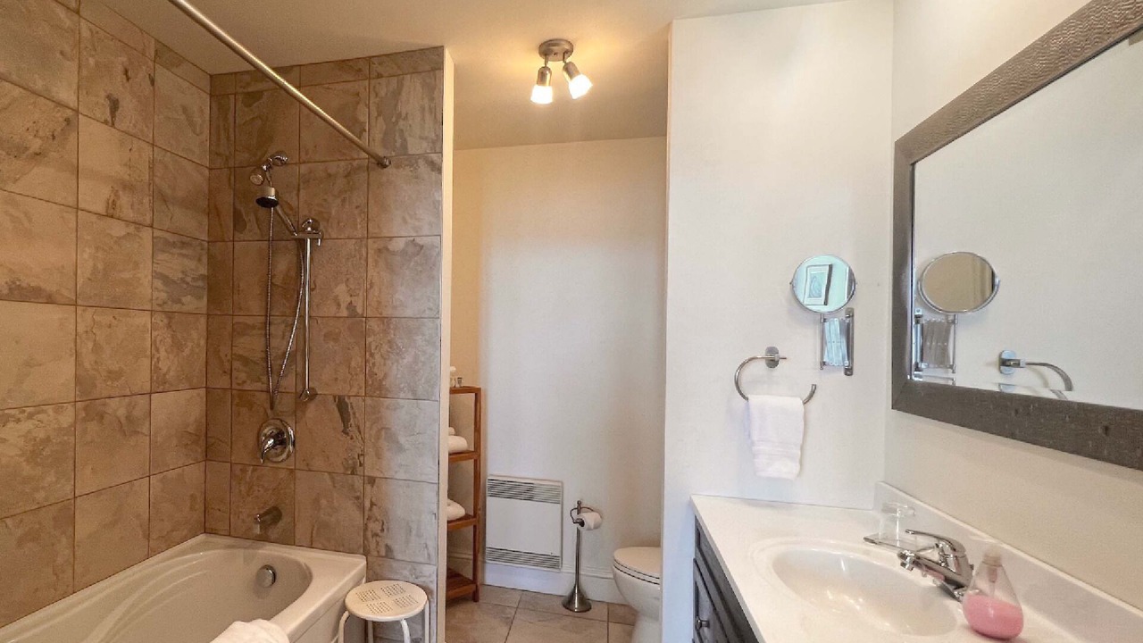 Photo of Bathroom in Lower Town
