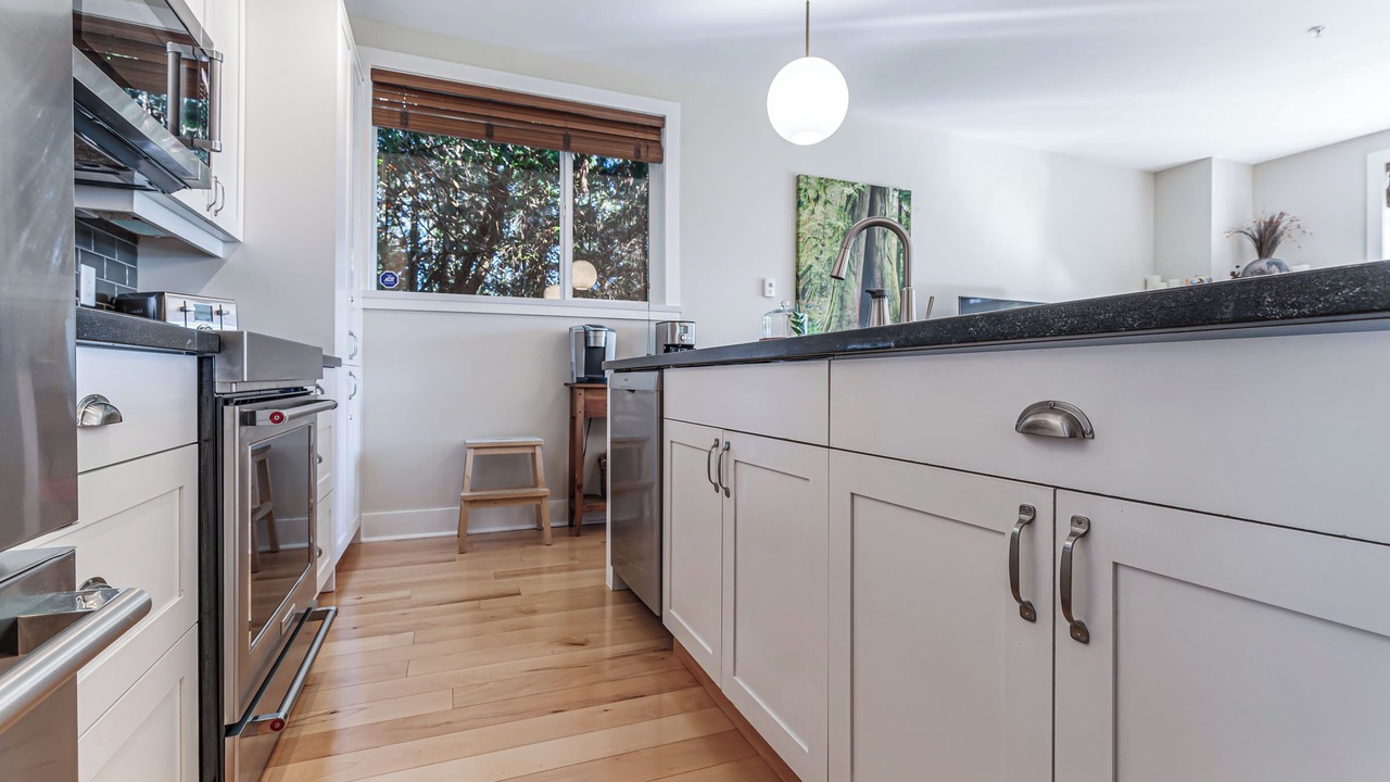 Photo of Kitchen in Regional District of Nanaimo