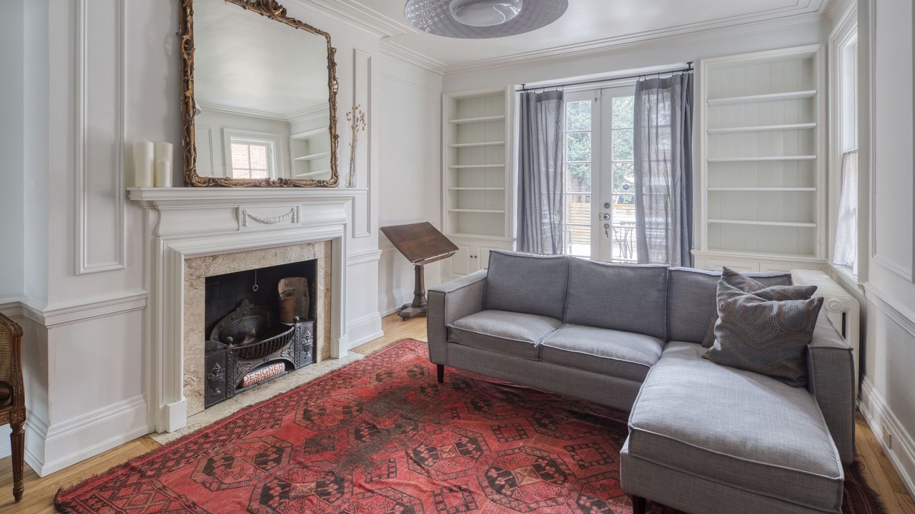 Photo of Livingroom in North Toronto