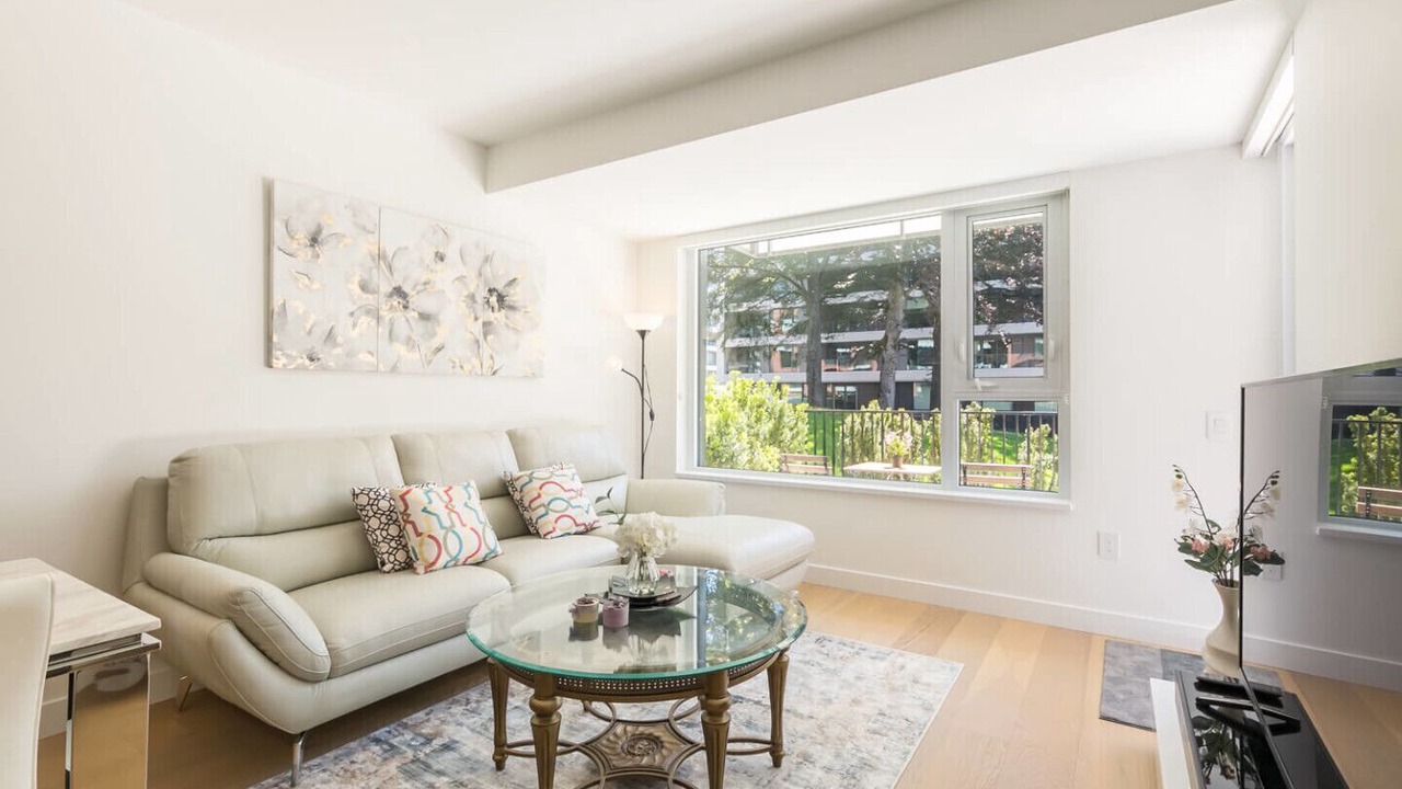 Photo of Livingroom in Kerrisdale