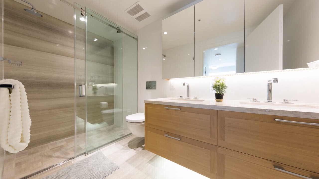 Photo of Bathroom in Kerrisdale