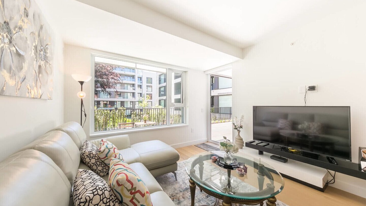 Photo of Livingroom in Kerrisdale