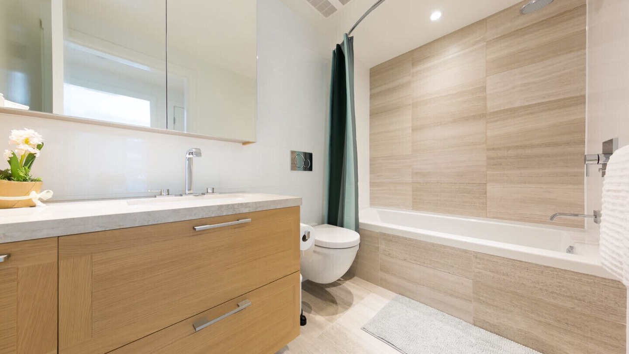 Photo of Bathroom in Kerrisdale