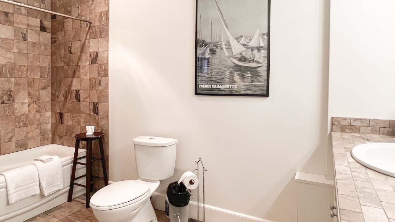 Photo of Bathroom in Lower Town