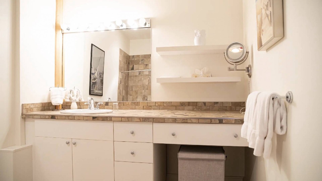 Photo of Bathroom in Lower Town