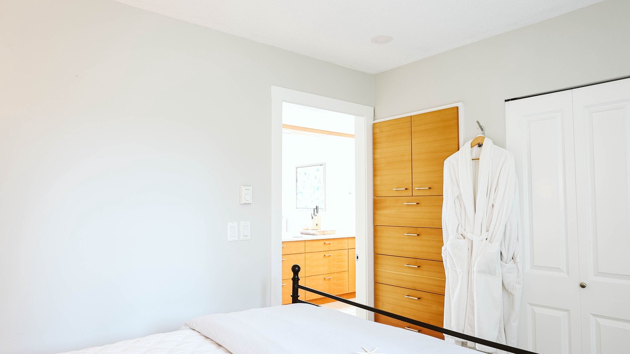 Photo of Bedroom in Yellow Point