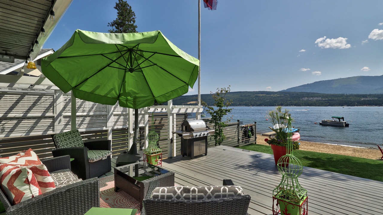 Photo of Patio Balcony in Scotch Creek