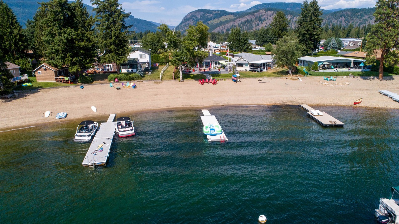 Photo of Others in Scotch Creek