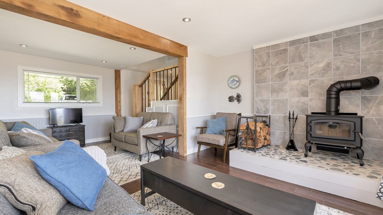 Photo of Livingroom in Otter Point