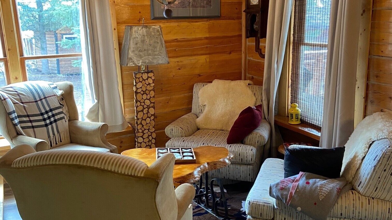 Photo of Livingroom in Sheridan Lake