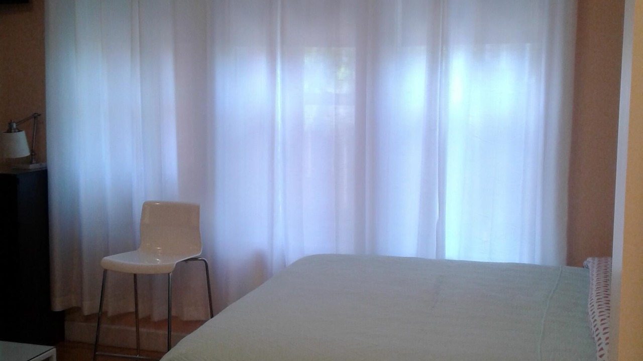 Photo of Bedroom in Queens Square