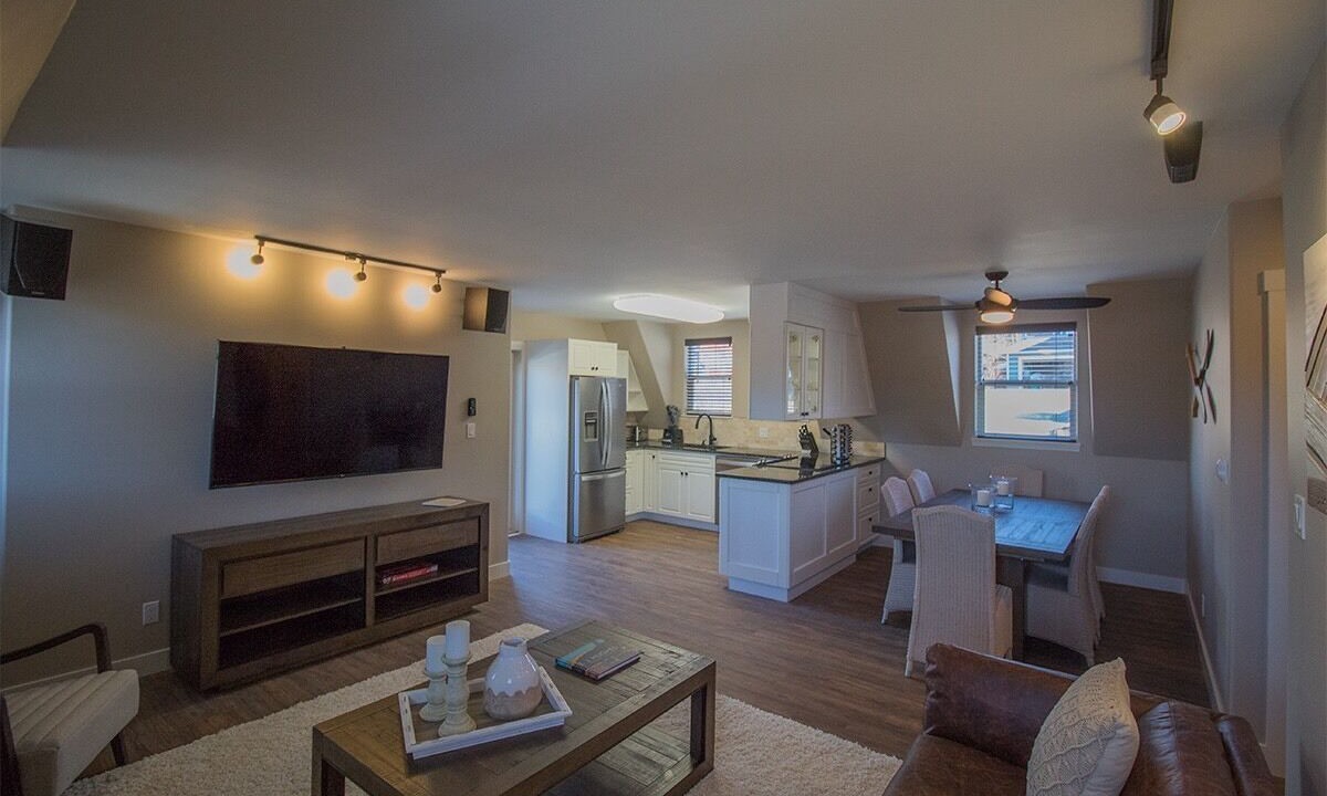 Photo of Livingroom in Lake Cowichan