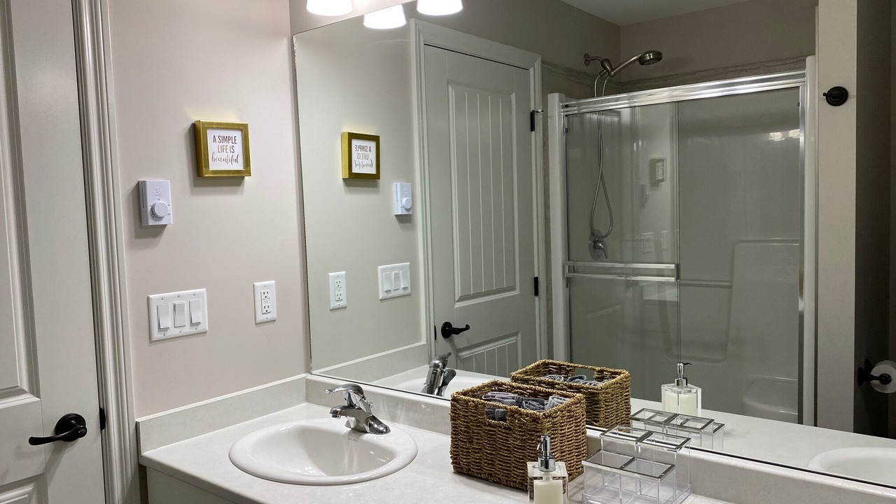 Photo of Bedroom in Okanagan-Similkameen