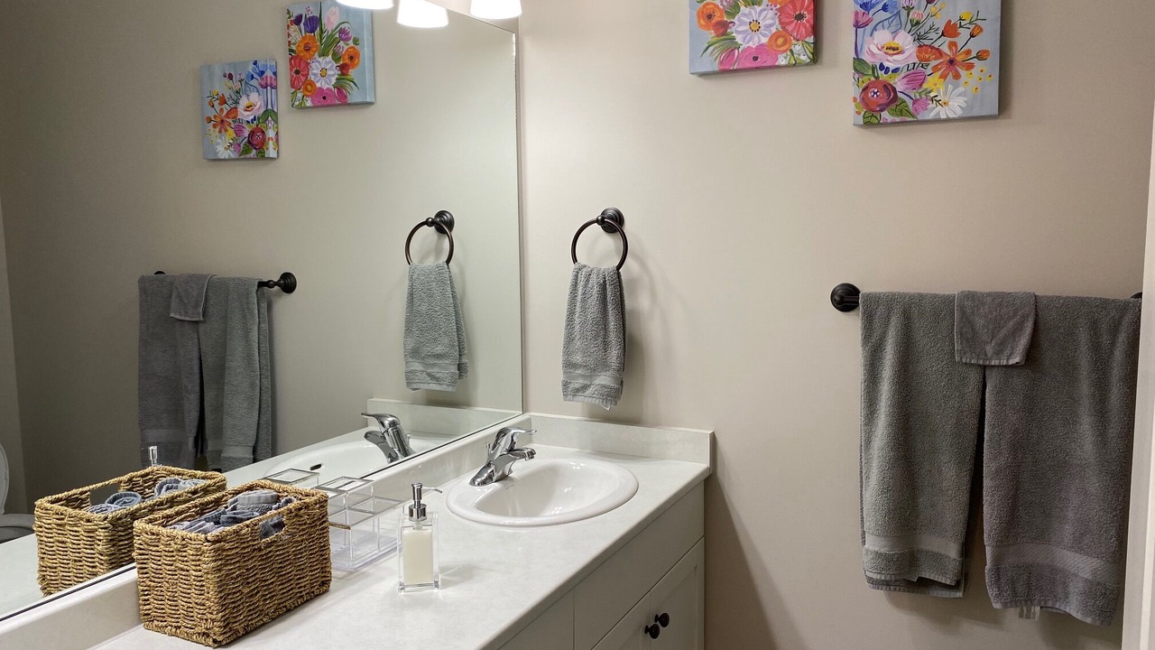 Photo of Bedroom in Okanagan-Similkameen